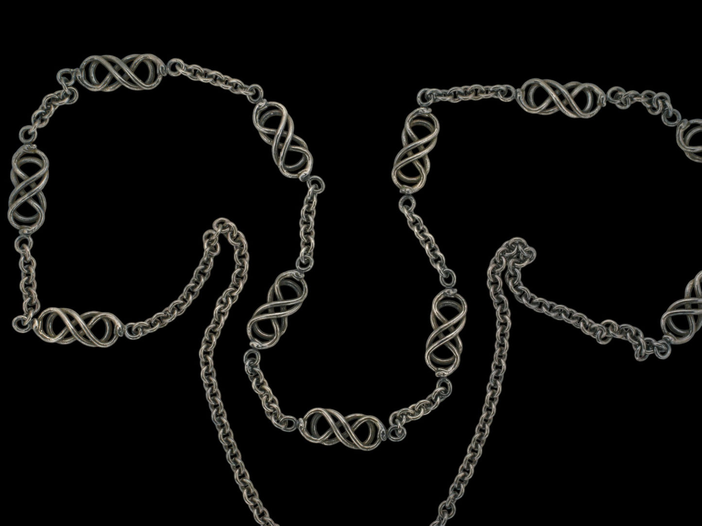 Aei - 'Lover's knot' entwined snake spacer and chain link necklace