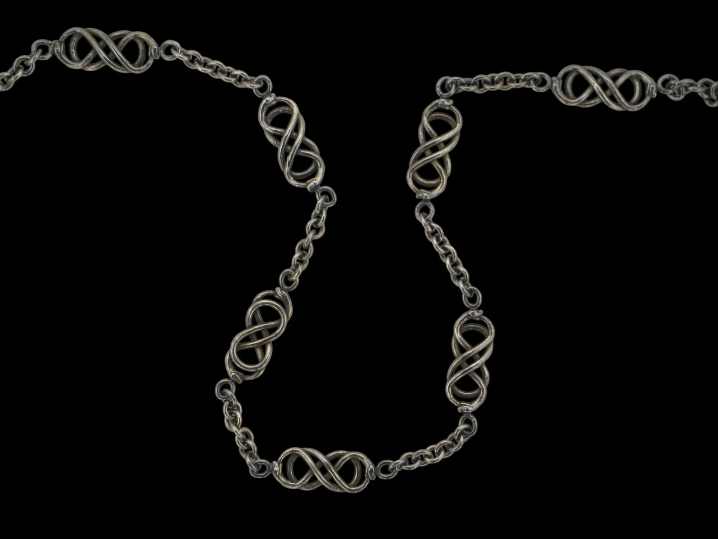 Aei - 'Lover's knot' entwined snake spacer and chain link necklace